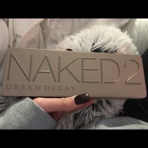 Naked 2 Eyeshadow Palette by urban decay